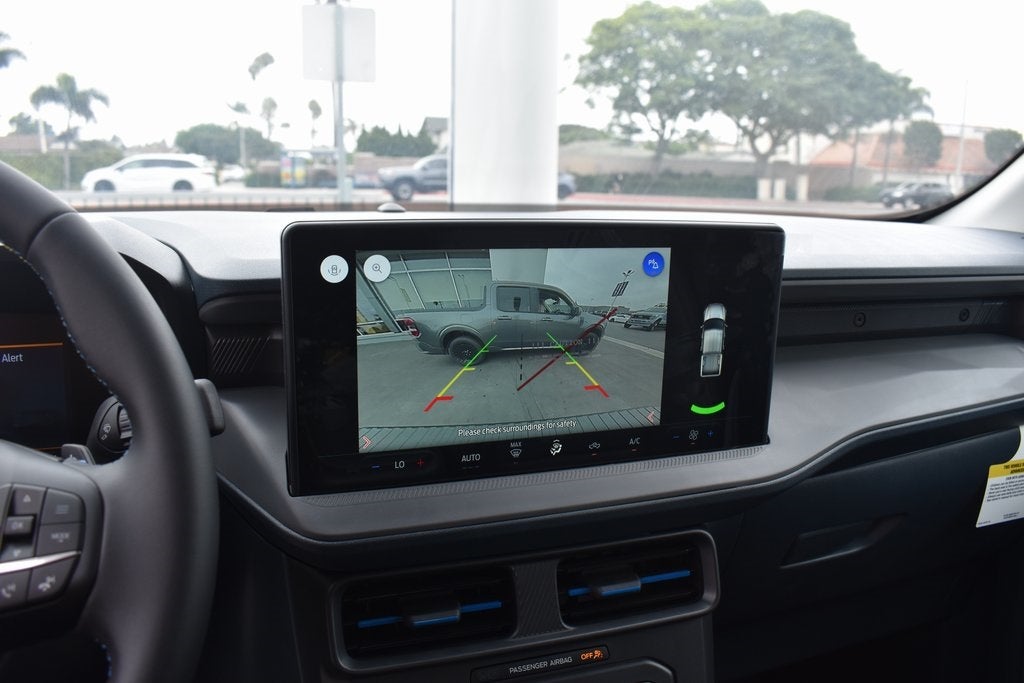 2025 Ford Maverick Lobo Standard