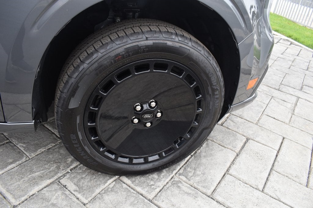 2025 Ford Maverick Lobo Standard