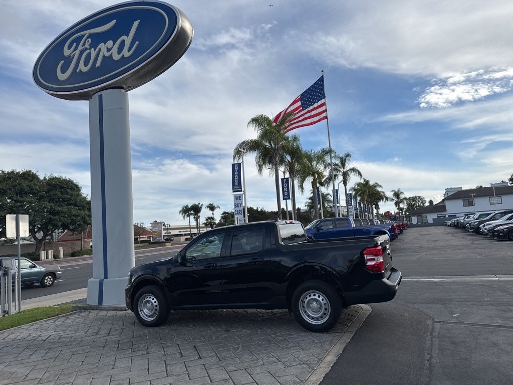 2025 Ford Maverick XL