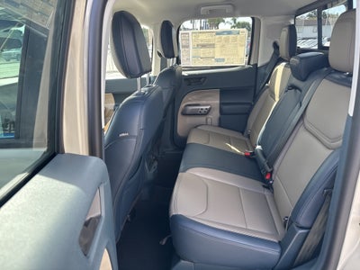 2025 Ford Maverick Lariat