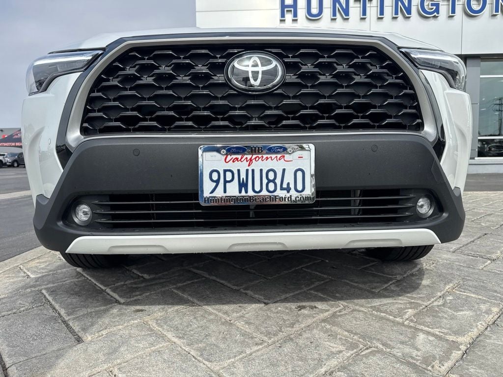 2024 Toyota Corolla Cross XLE