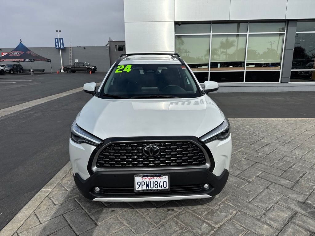 2024 Toyota Corolla Cross XLE