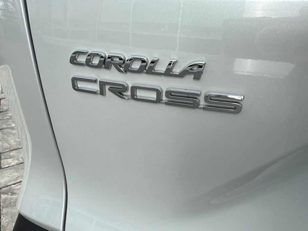 2024 Toyota Corolla Cross XLE