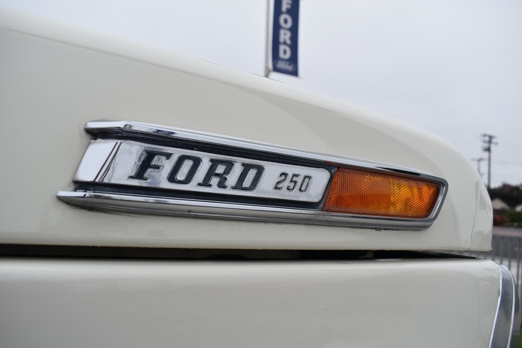 1972 Ford F-250 Base