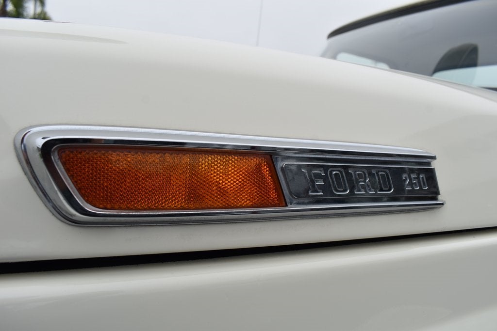 1972 Ford F-250 Base