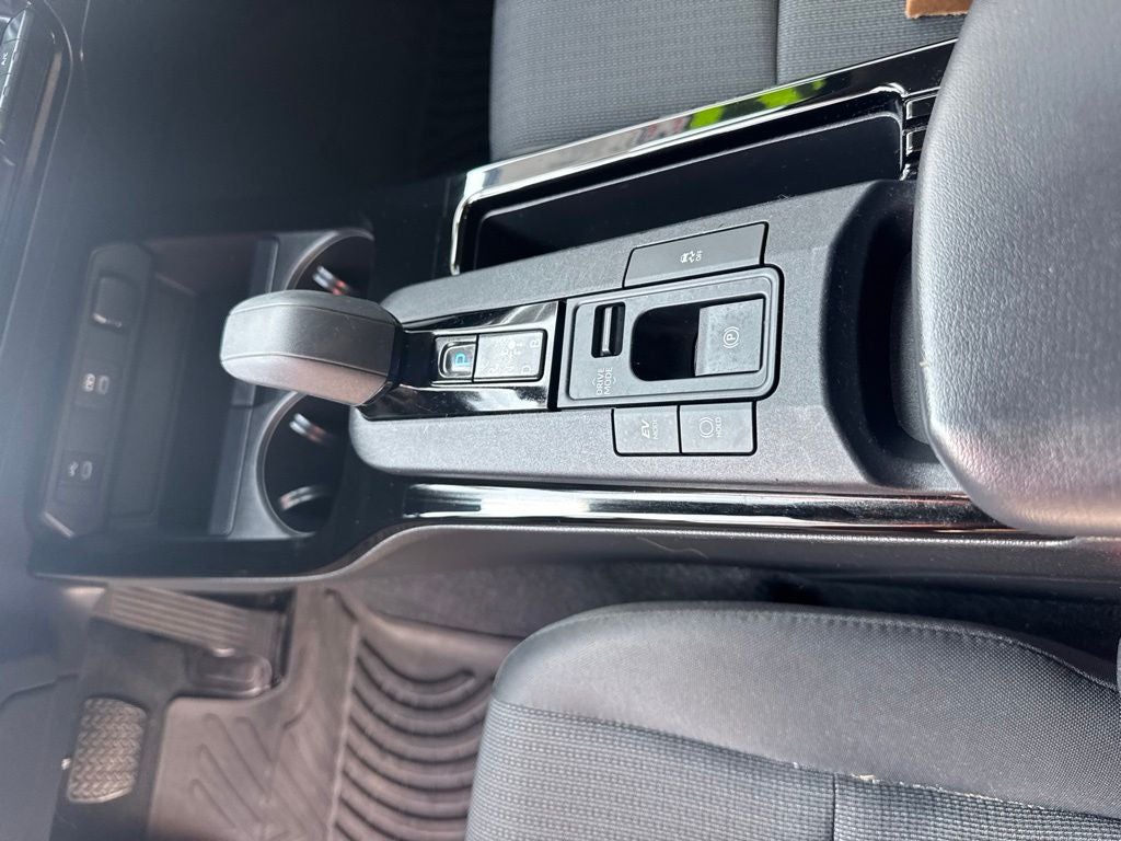 2023 Toyota Prius LE