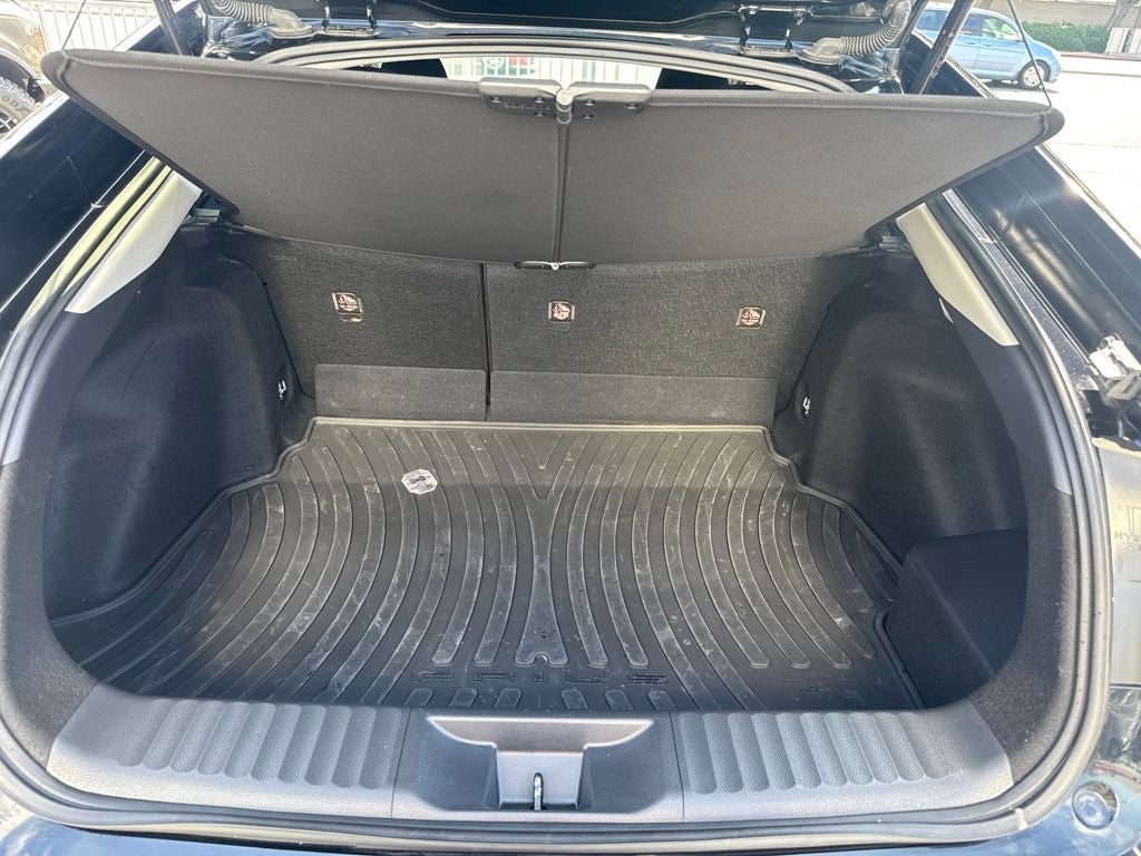 2023 Toyota Prius LE