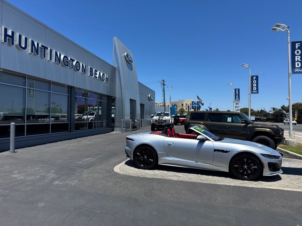 2022 Jaguar F-TYPE R