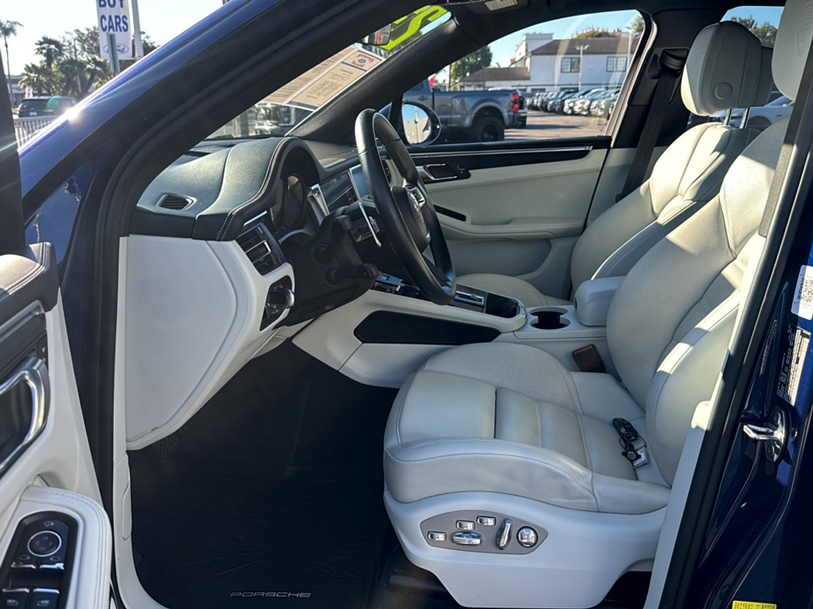 2023 Porsche Macan GTS