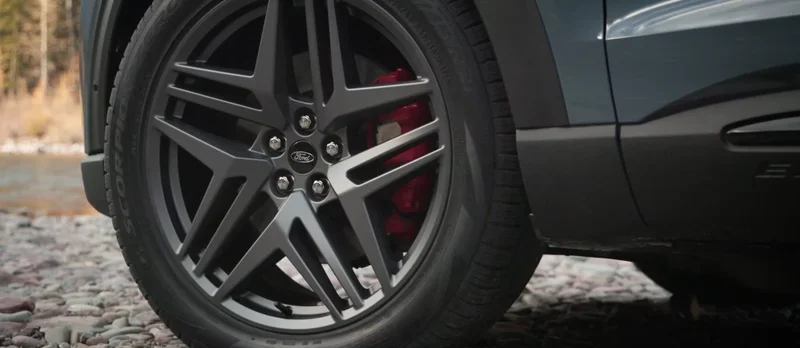 Explorer Exterior Side View